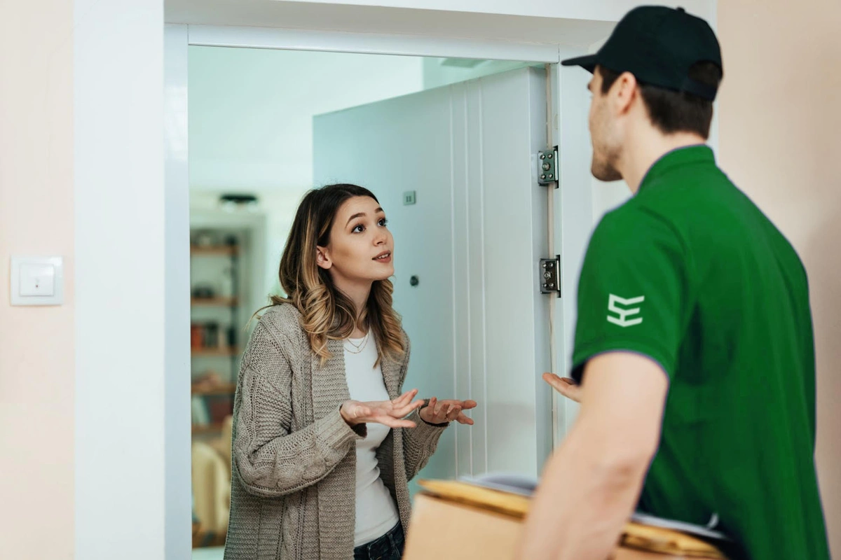 Top 5 Mistakes to Avoid When Booking a Courier
